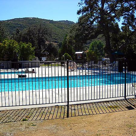 Oakzanita Springs Camping Resort Cottage 3 Descanso エクステリア 写真